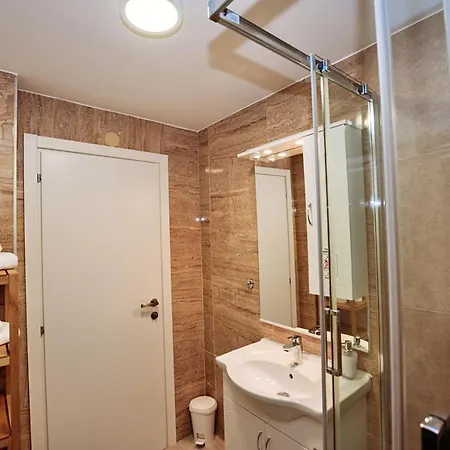 Gæstehus Centrooms Kovac1 3*