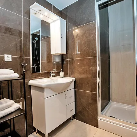 Centrooms Kovac1 ゲストハウス 3*