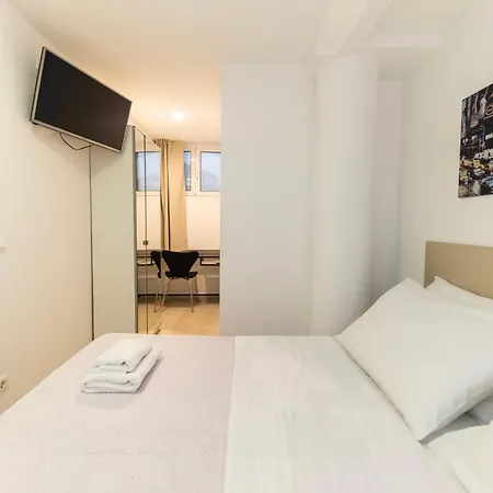 招待所 Centrooms Kovac1 扎达尔