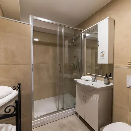 Centrooms Kovac1 招待所 扎达尔